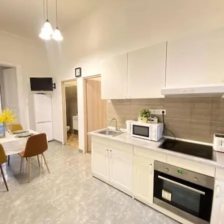 西火车站舒适3间客房 Apartamento Budapest